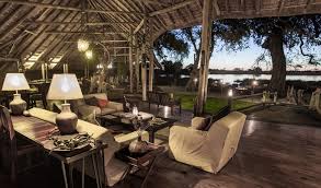 Lounge im Pom Pom Camp - Ausspannen in Afrika